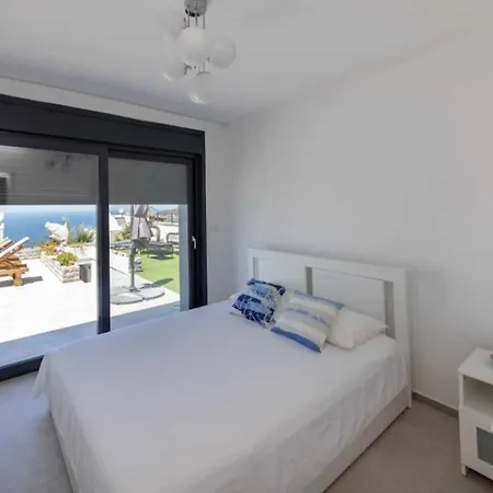 3br-villa With Private Pool, Bbq, Sea View-bodrum Yalikavak Vila